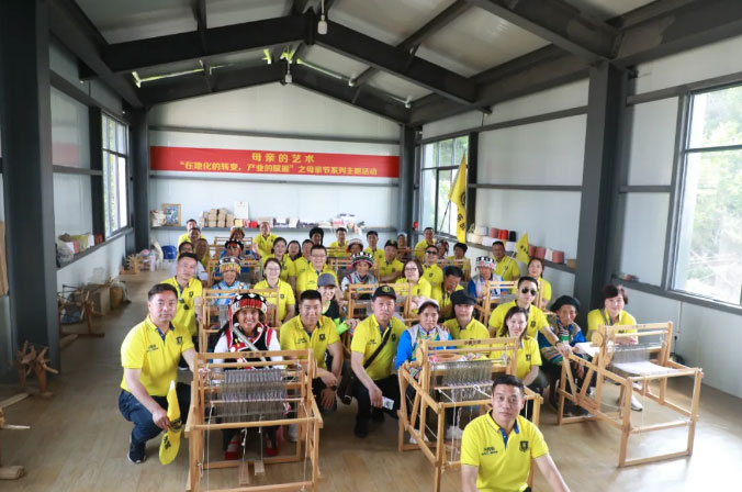 致敬母親節(jié)！小拇指“拉勾鄉(xiāng)村媽媽，共建美麗家園”公益活動-，001號“拇指工坊”成立！_22.jpg